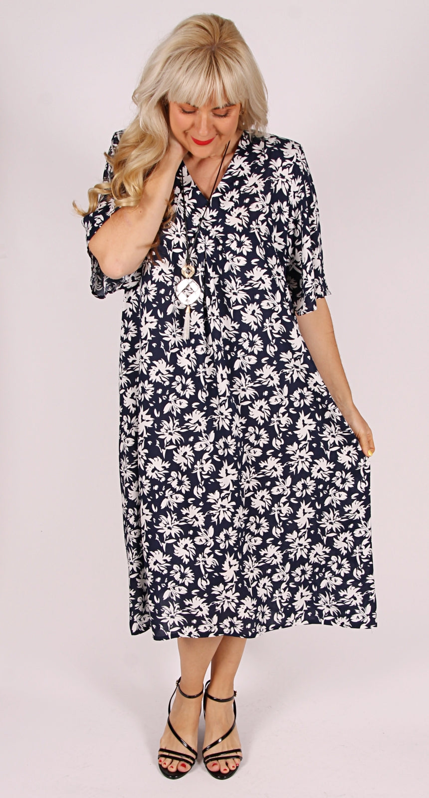 Joy Bella V-Neck Dress Navy|White Flowers