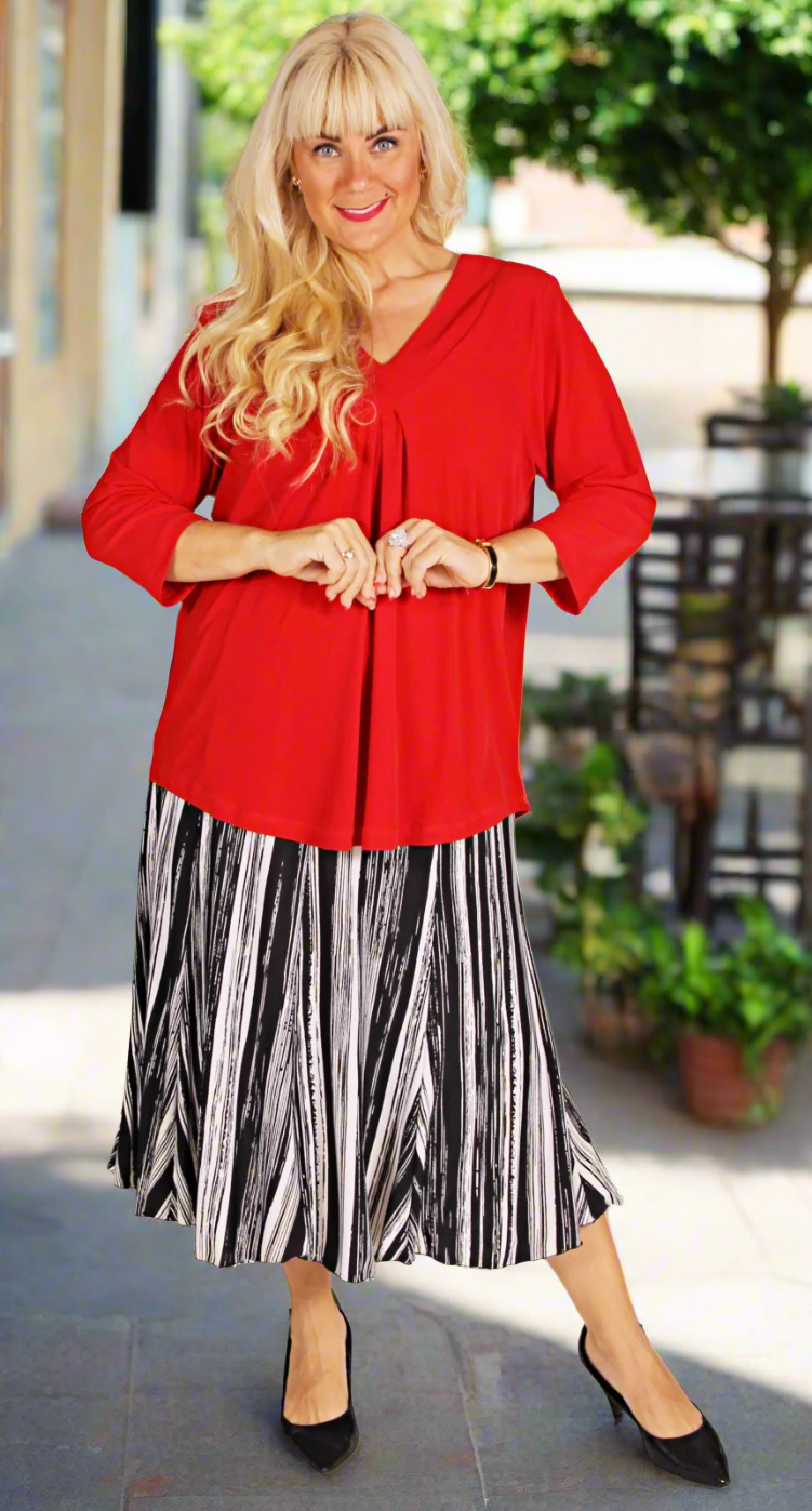 Bella V-Neck Top Bracelet Length Sleeves Red